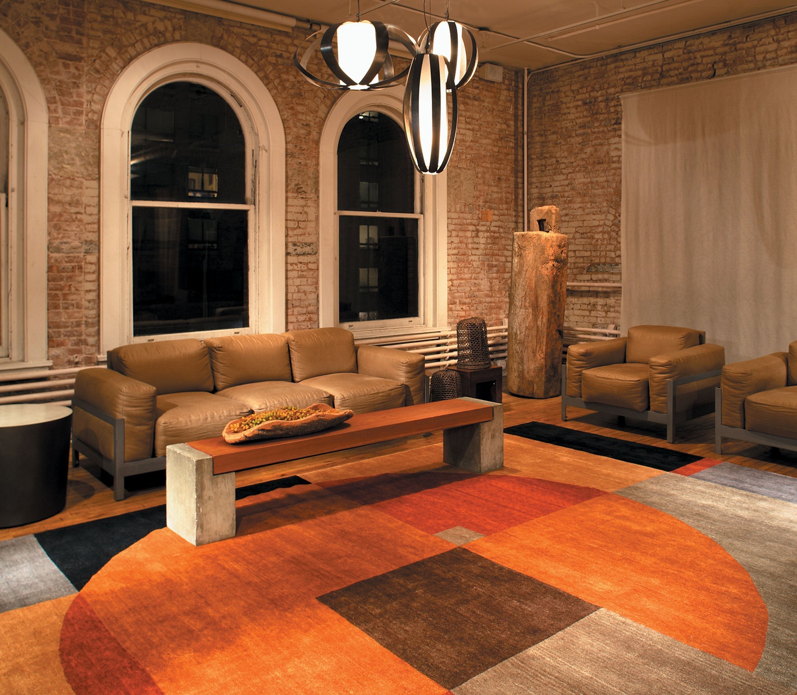 installation image of compass autumn room-image