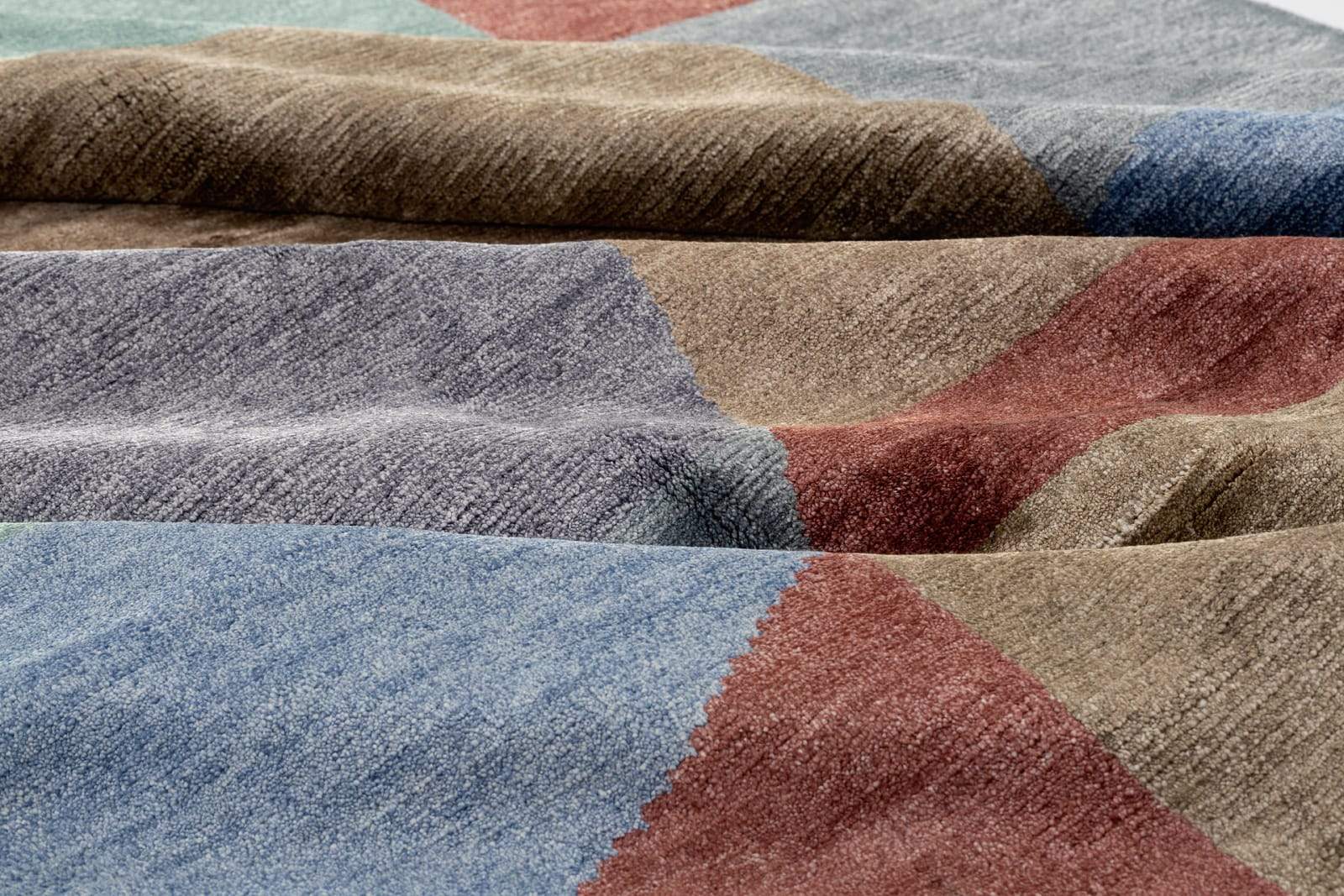 Detail shot of Delmonico Kona, a hand knotted rug by Tufenkian Artisan Carpets