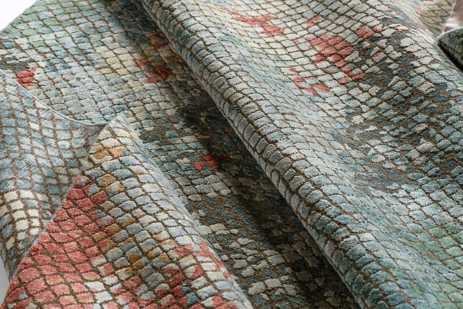 Detail shot of Foundry Storm, a hand knotted rug designed by Tufenkian Artisan Carpets.